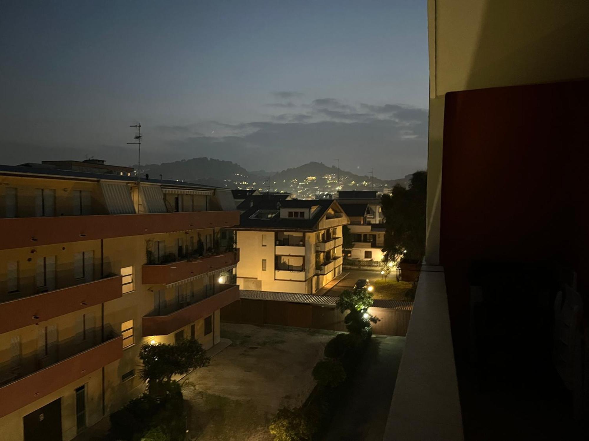Ferienwohnung Teresa Al Mare Montesilvano Marina Exterior foto